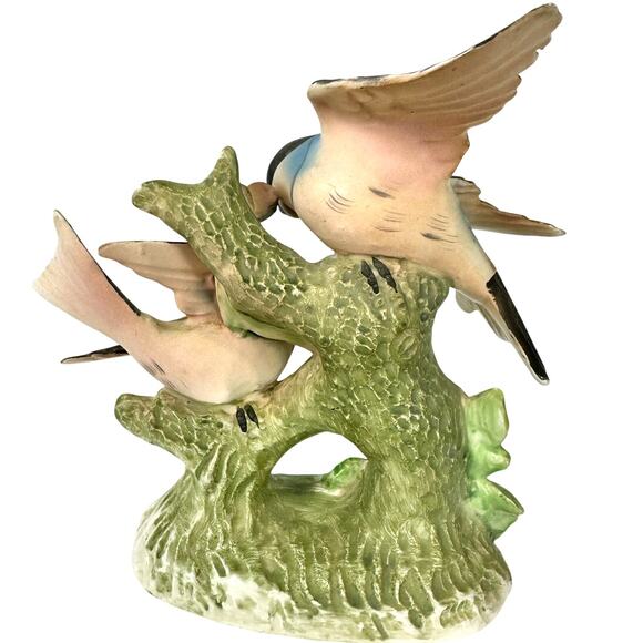 Lipper and Mann Creations Bisque “Red Robin” Figurine Birds & Delicate Flowers! - Picture 3 of 7